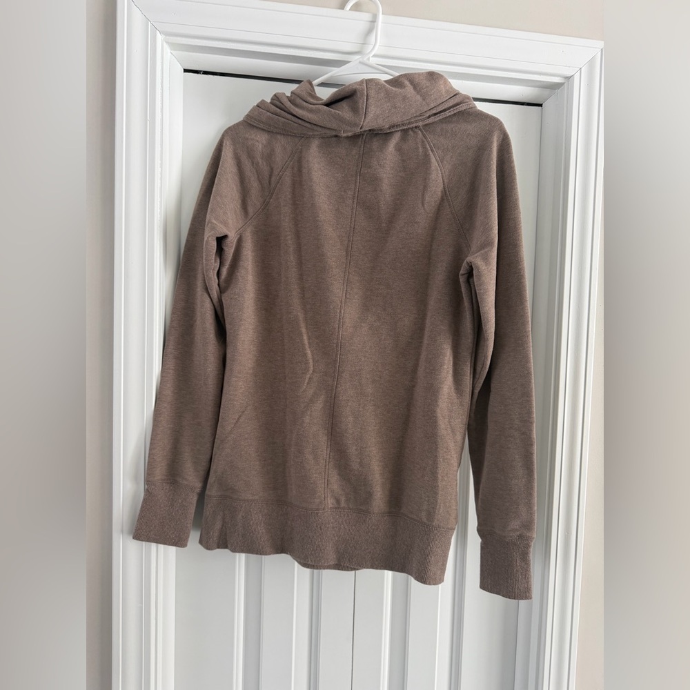 L.L. Bean Pullover - Picture 2 of 5